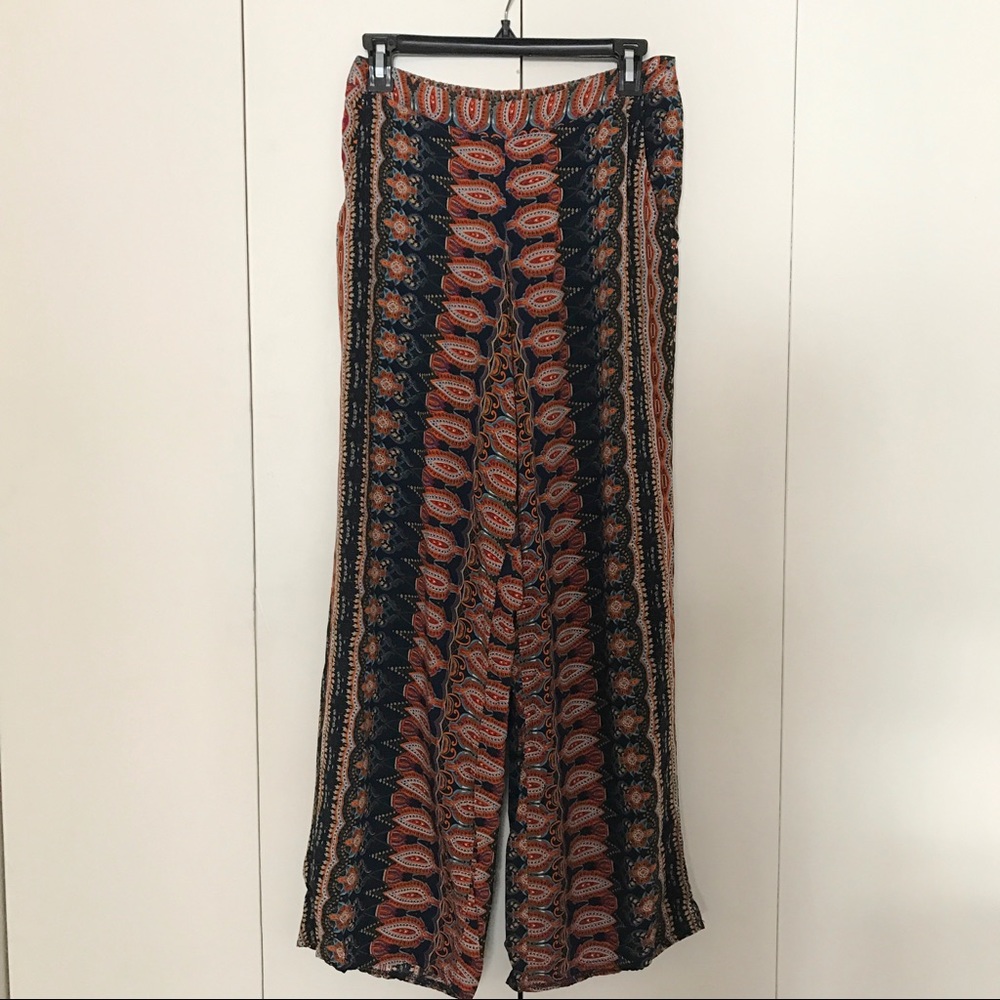 Solitaire Loose Pattern Pants